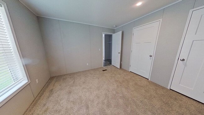 Building Photo - Mobile Home