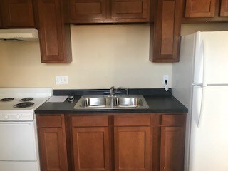 Foto del edificio - 1334 Juniper Dr