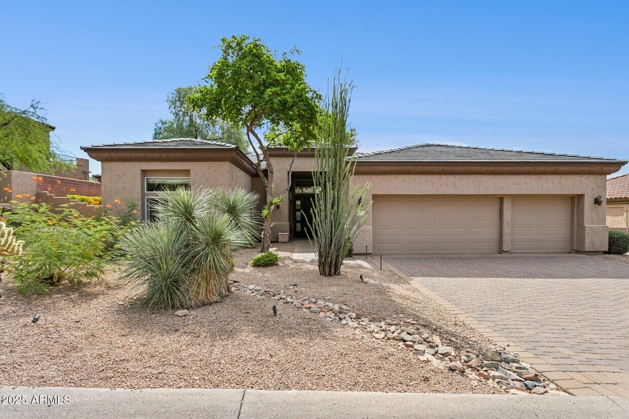 Foto principal - 11411 E Sweetwater Ave