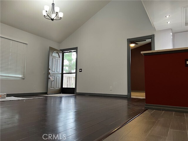 Foto del edificio - 18883 Canyon Terrace Dr