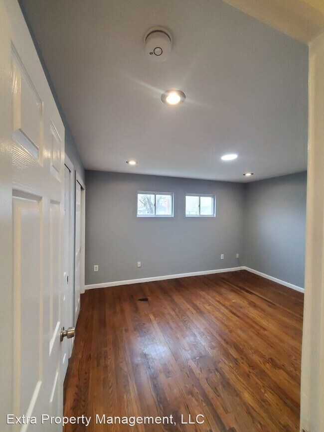 Building Photo - 3 br, 1 bath House - 209 Cardinal Ln (Send...