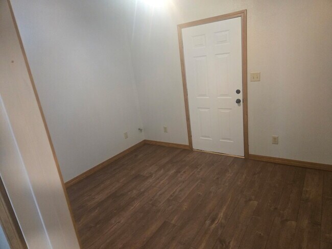 dormitorio #2 - 1009 S 9th St