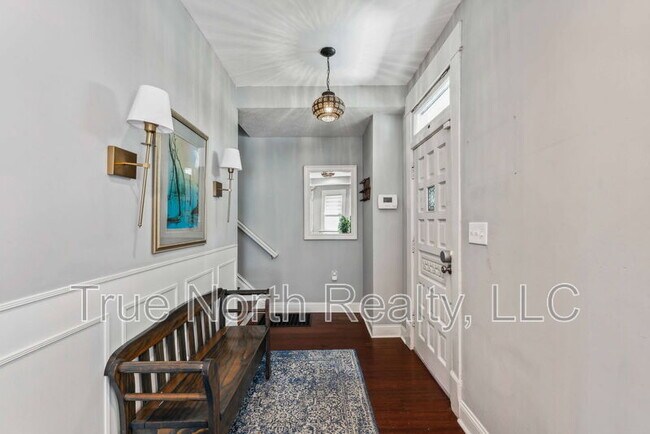 Foto del edificio - 693 Wilson Ave