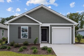 Building Photo - 2098 Course Ln