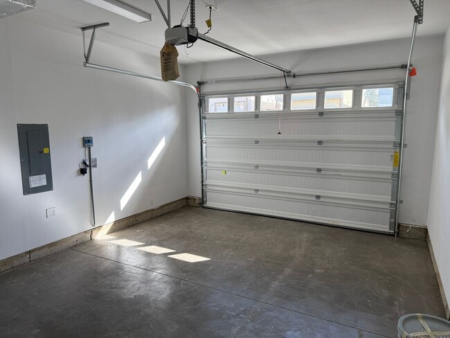 Building Photo - Beautiful Three Bedroom New Construction Home For Rent