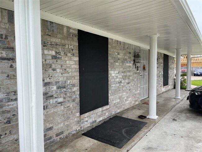 Building Photo - 712 Avenue J