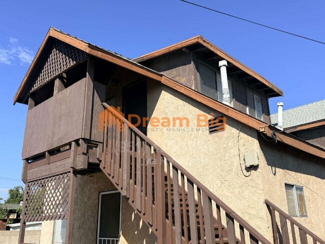 Building Photo - 14653 Washington Dr