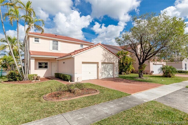 Foto del edificio - 18521 NW 19th St