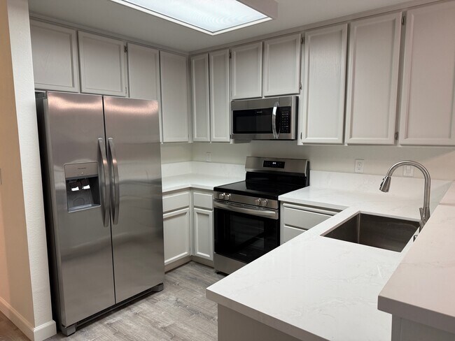 Foto del edificio - 60 Boulder Creek Ct