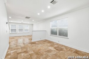 Building Photo - 902 Amber Knoll