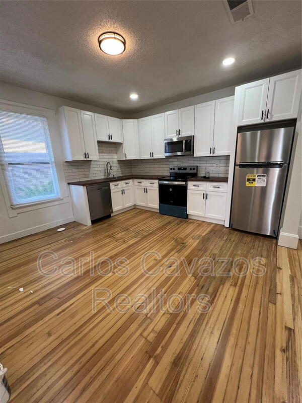 Photo - 5107 Columbia Ave Apartment