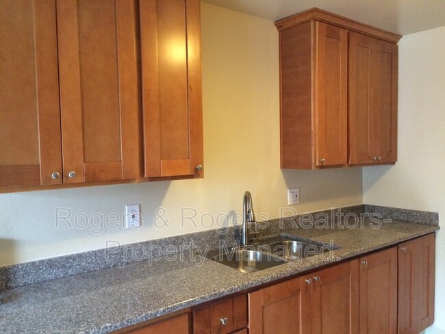 Building Photo - 339 San Miguel Ct