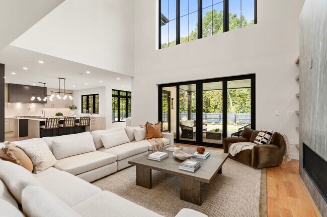 Foto del edificio - 68 Locust Ln