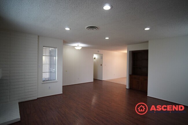 Foto del edificio - Cozy Southwest 3 Bedroom 2 Bath Home Comin...