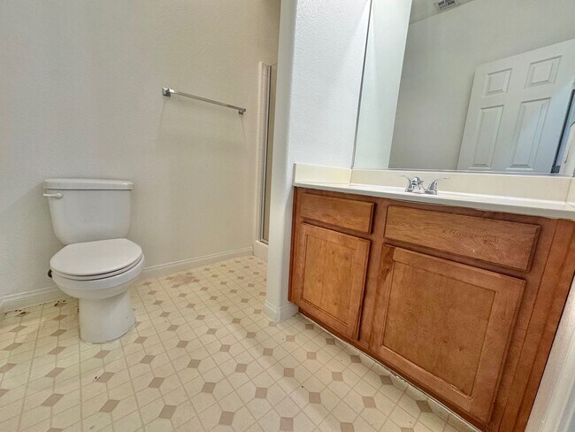Foto del edificio - BEAUTIFUL 4 BEDROOM HOME IN GUARD GATED CO...