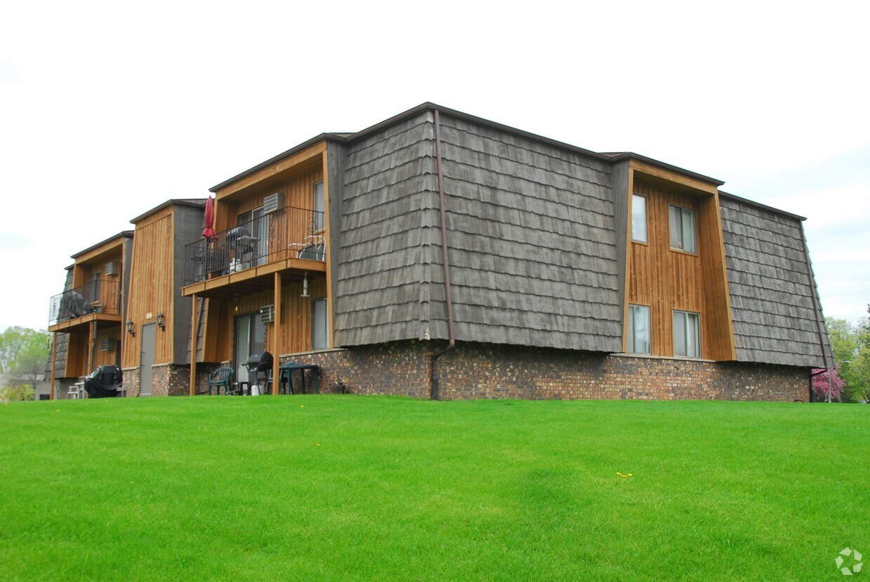 104 Berkley Rd, Verona, WI 53593 Apartments in Verona, WI