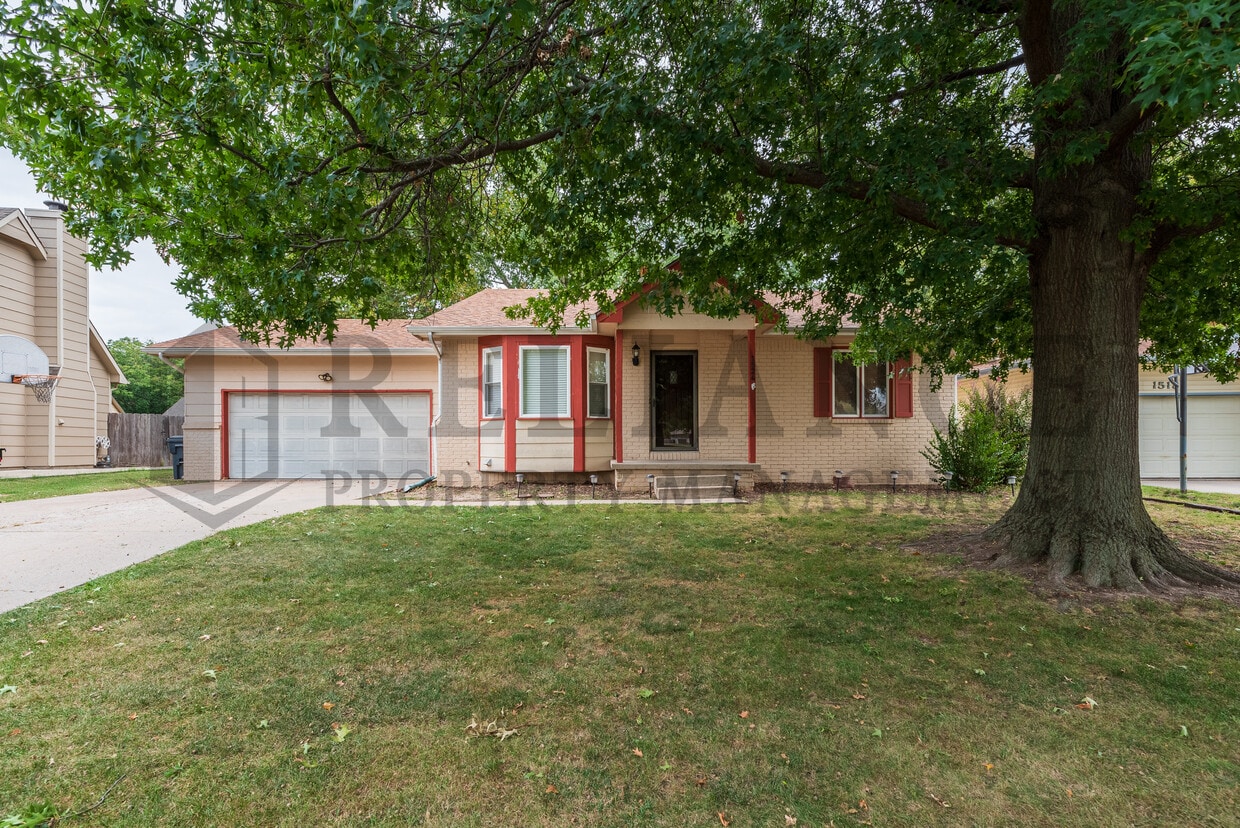 Primary Photo - 1524 N Covington St