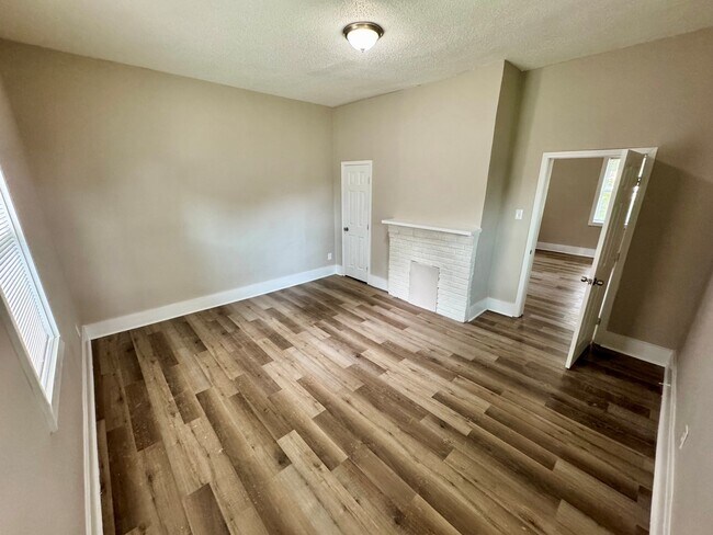 Dormitorio n.º 1 - 2562 School Ave