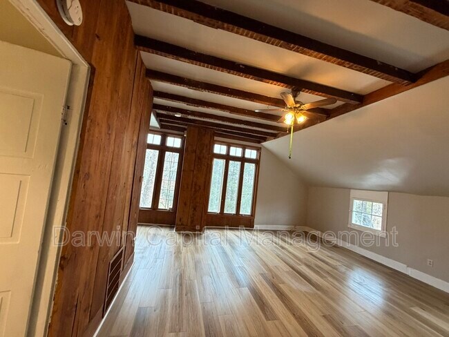 Foto del edificio - 1 Breakneck Rd