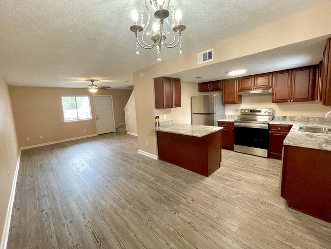 Kitchen/ Living Room - 836 West St
