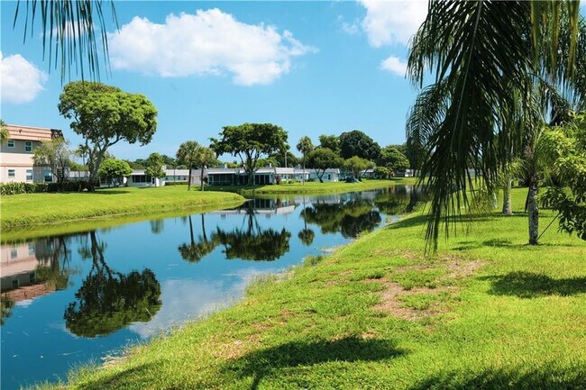 Foto del edificio - 286 Monaco Blvd