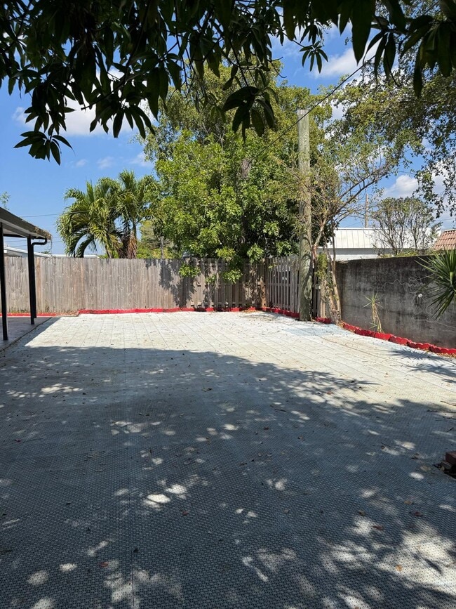 Photo - 2490 NW 83rd Ave House