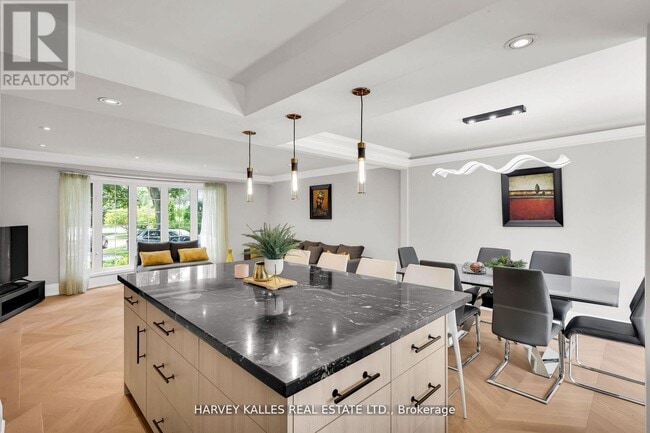 Photo du bâtiment - 16 Wedgeport Pl