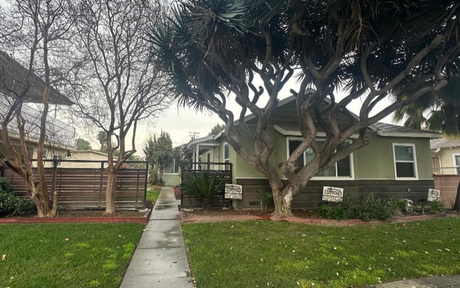 Building Photo - 5838 Autry Ave