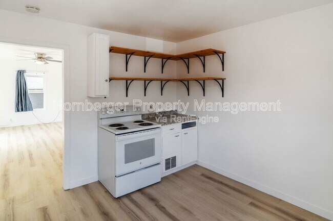 Foto del edificio - 2816 E Everett Ave