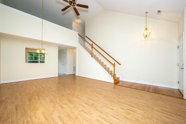 Building Photo - 1518 Woodland Ct