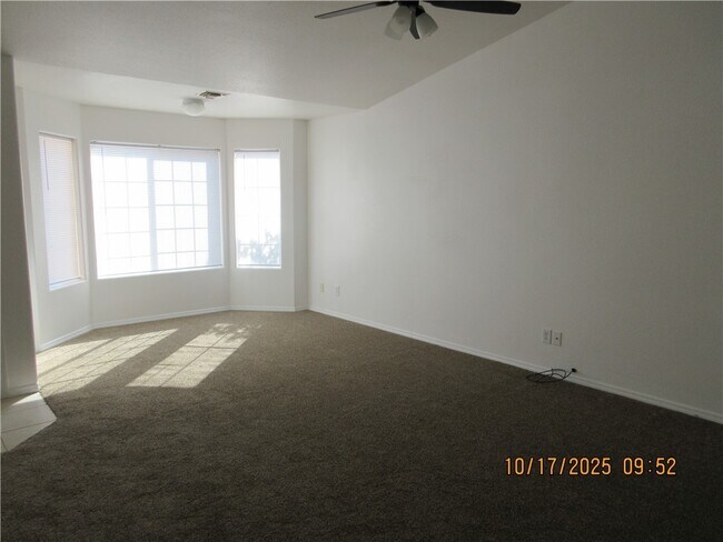 Foto del edificio - 2171 Ridgeview Rd