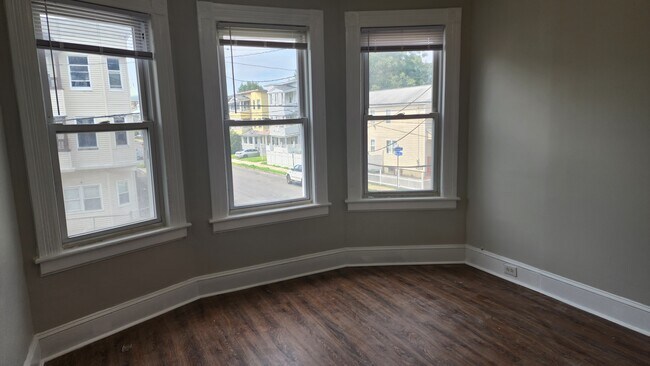 Foto del edificio - 1518 Pembroke St