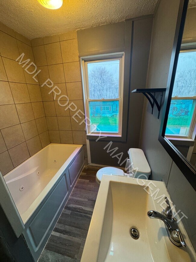 Foto del edificio - 311 Elm St