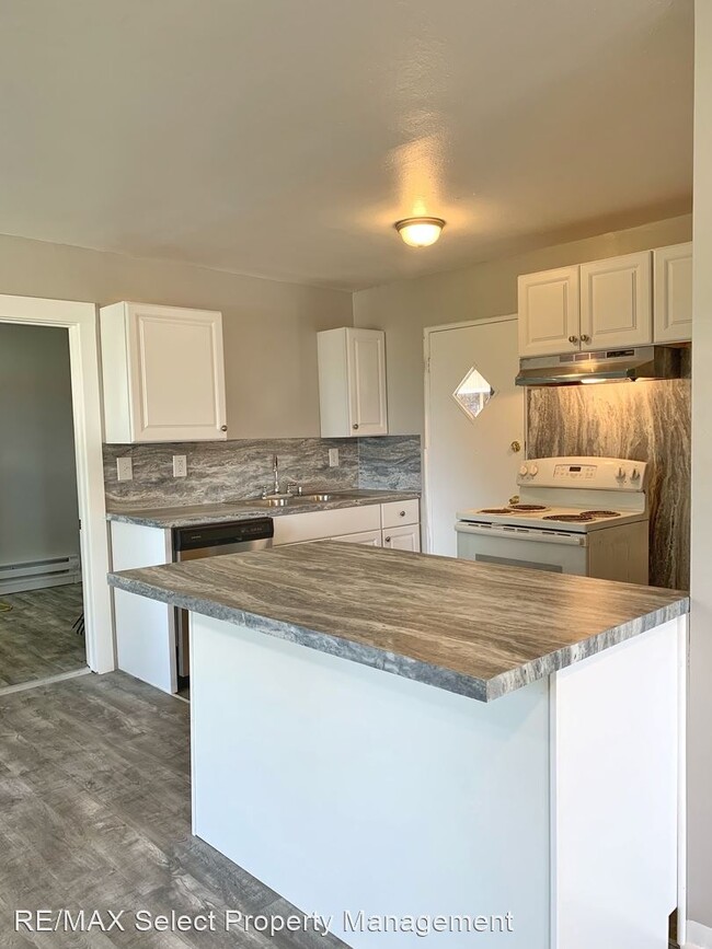 Building Photo - 3 br, 1 bath House - 3502 E Grandview Ave