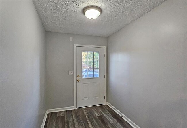 Foto del edificio - 6627 Banbury Ct NW