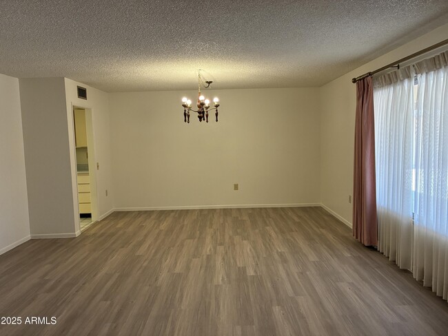 Building Photo - 17807 N 125th Dr