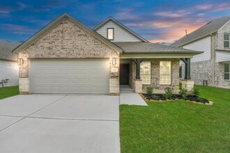 Building Photo - 12022 Maple Oak Dr