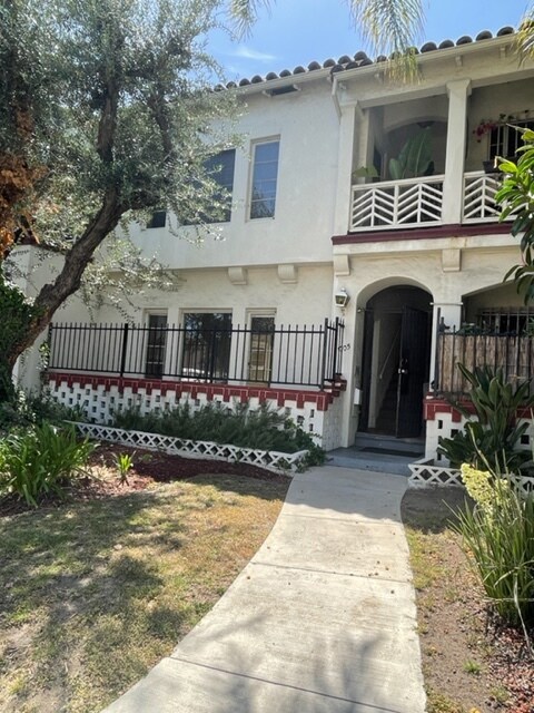 1005 Alvira - 1005 Alvira St