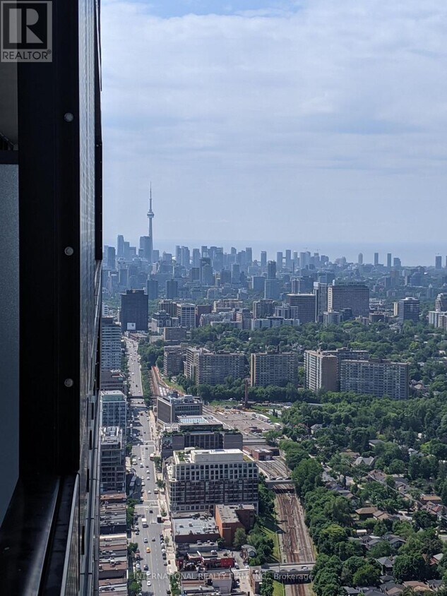 Photo principale - 5404-5408 EGLINTON Ave