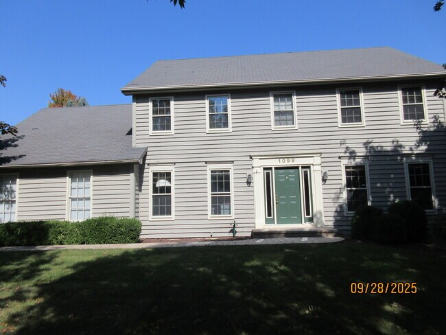 Foto del edificio - 1099 W Jefferson Ave