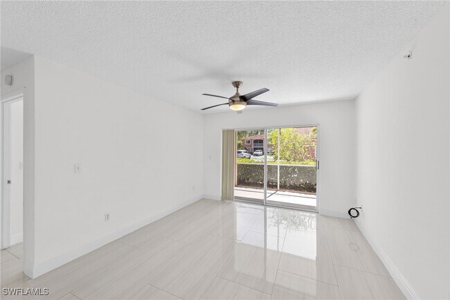 Foto del edificio - 1830 Florida Club Cir