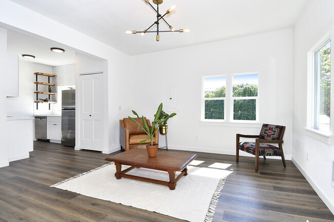 Building Photo - 2407 N Rosa Parks Way