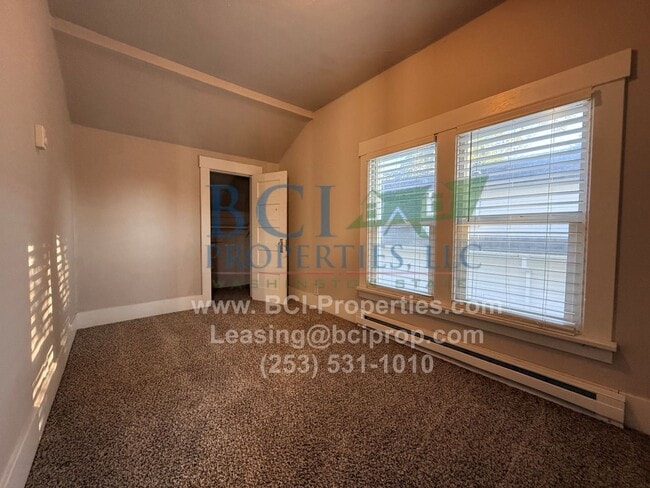 Foto del edificio - Beautiful 4 Bedroom Home Available in Down...