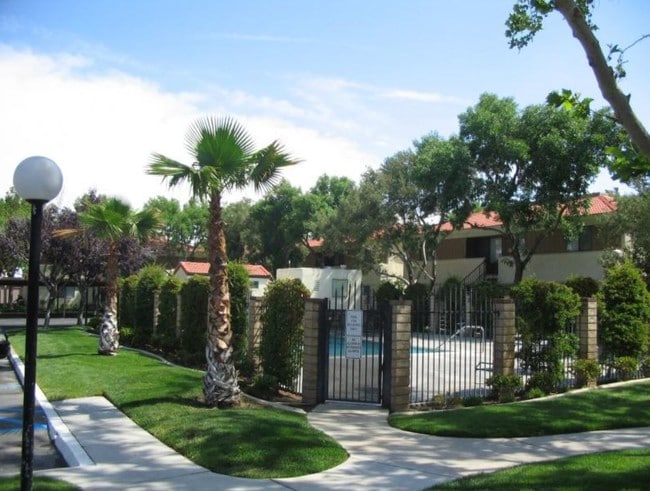 Casa Bonita Apartments Lancaster Ca Apartments Com