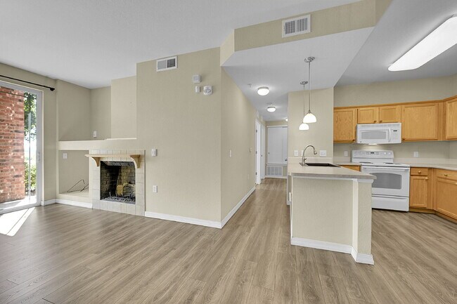 Foto del edificio - $1,895.00 - 2 Bedrooms, 1 Bathroom, Condo ...