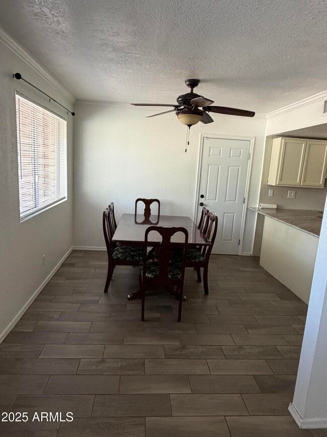 Foto del edificio - 1101 Cholla Cir