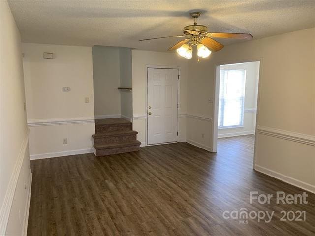 Building Photo - 706 Forest Valley Ln