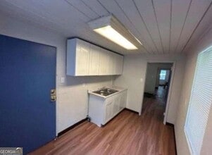 Building Photo - 1508 E Society Ave