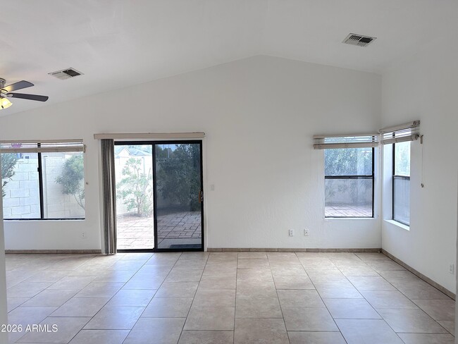 Building Photo - 4725 E Brown Rd