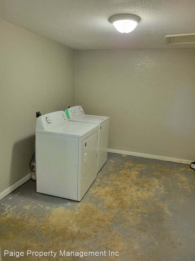 Foto del edificio - 2 br, 1 bath House - 46 Golden Finch Lane